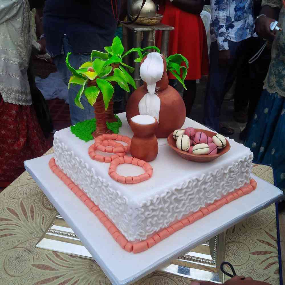 TRADITIONAL CAKES IN OJO,LAGOS. DPQENT WORLD